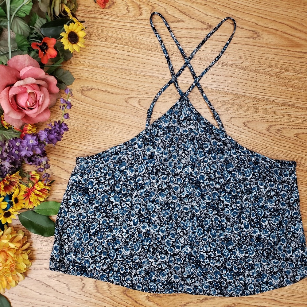 American Eagle Blue Floral Strappy Crop Top
